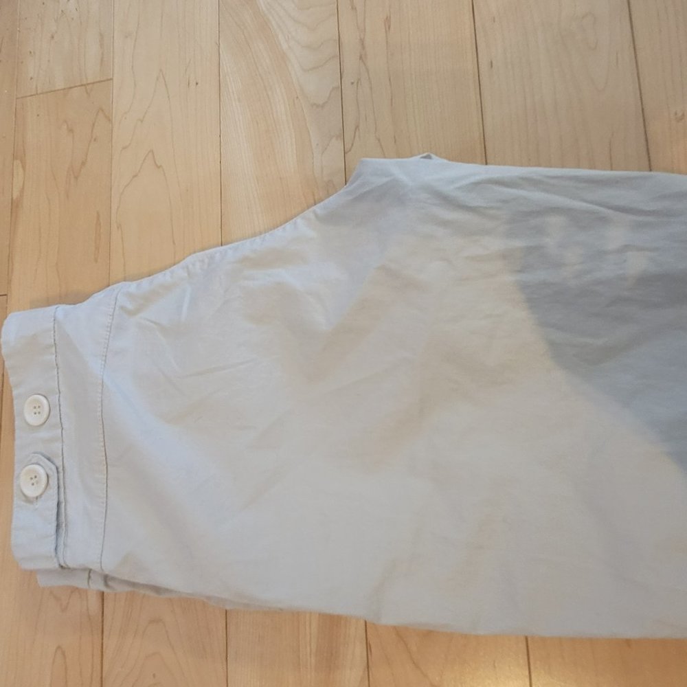 Ladies Capri's - Picture 3 of 3